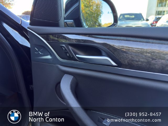 Used 2020 Jet Black BMW xDrive30i image 30
