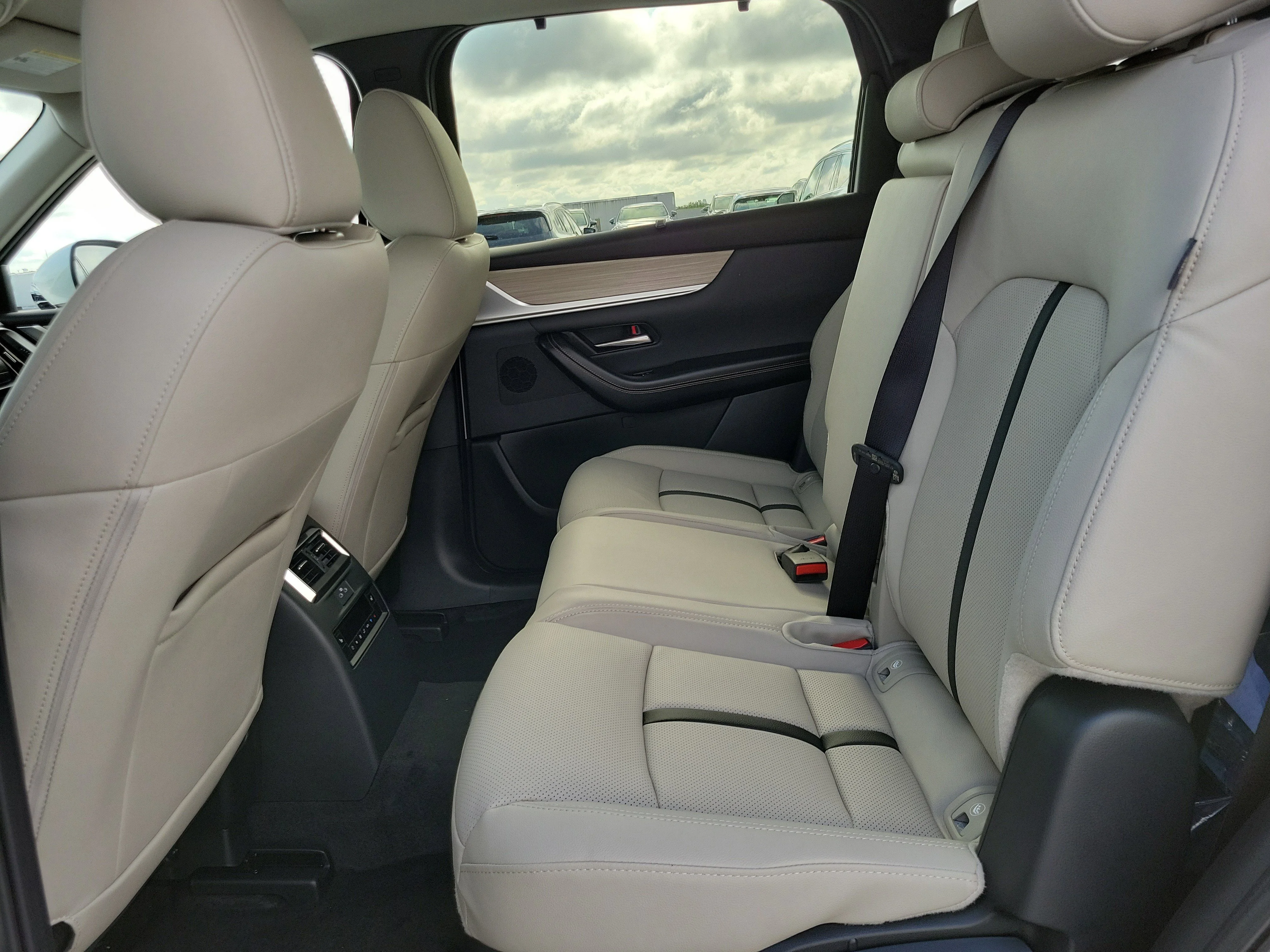 New 2026 Rhodium White Premium Mazda Preferred AWD image 6
