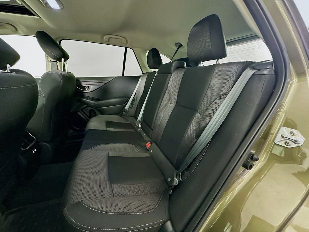 Used 2025 Autumn Green Metallic Subaru Premium image 26