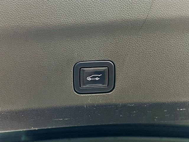 2022 Chevrolet Suburban LT - Photo 27