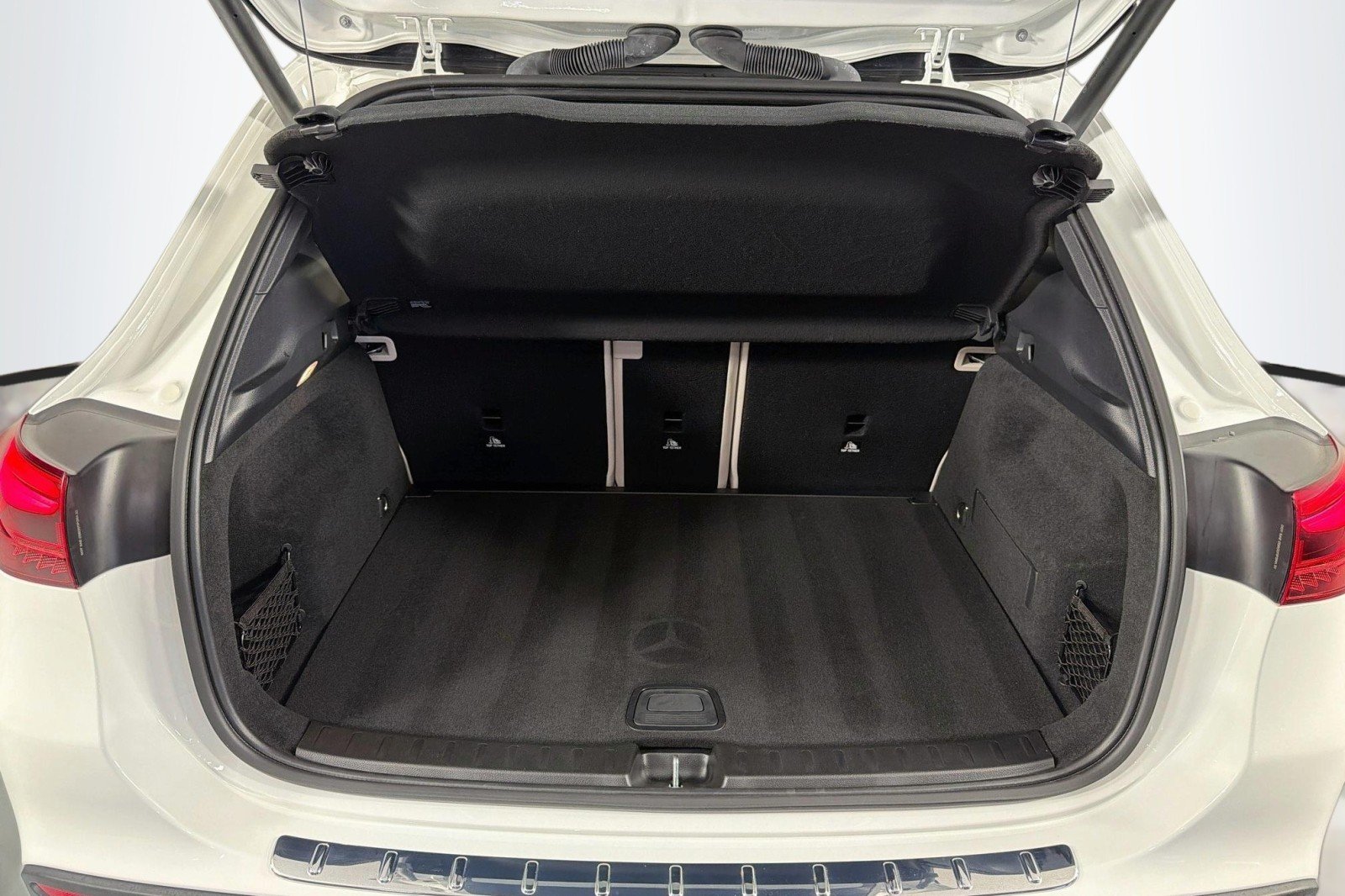 Certified Used 2026 Polar White Mercedes-Benz 250 image 24