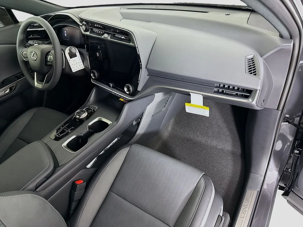 New 2026  Lexus 350e image 18