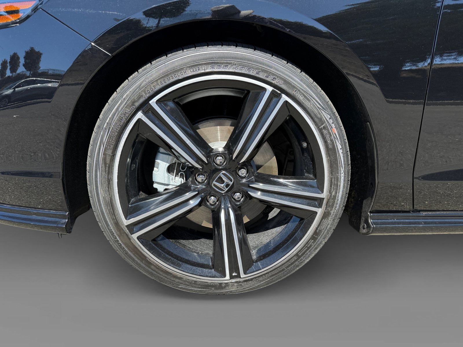 Used 2025 Crystal Black Pearl Honda Touring image 9