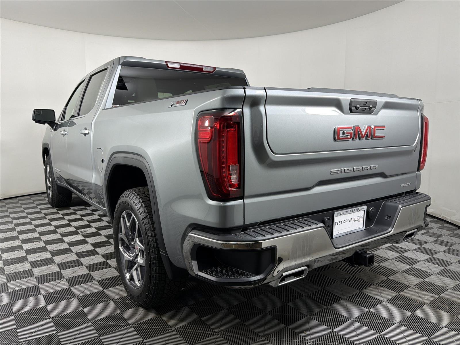 2026 GMC Sierra 1500 SLT - Photo 4