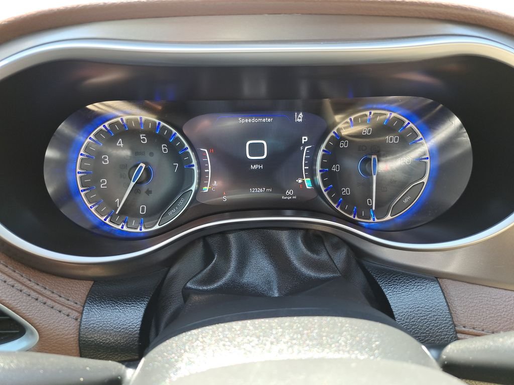 Used 2017 Black Chrysler Limited image 23