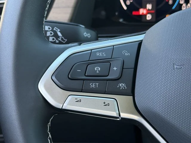 New 2026 Silver Volkswagen 2.0T SE w/Technology image 10
