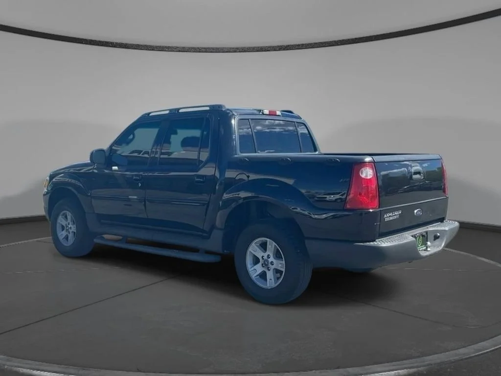 Used 2005 Black Ford Adrenalin image 9