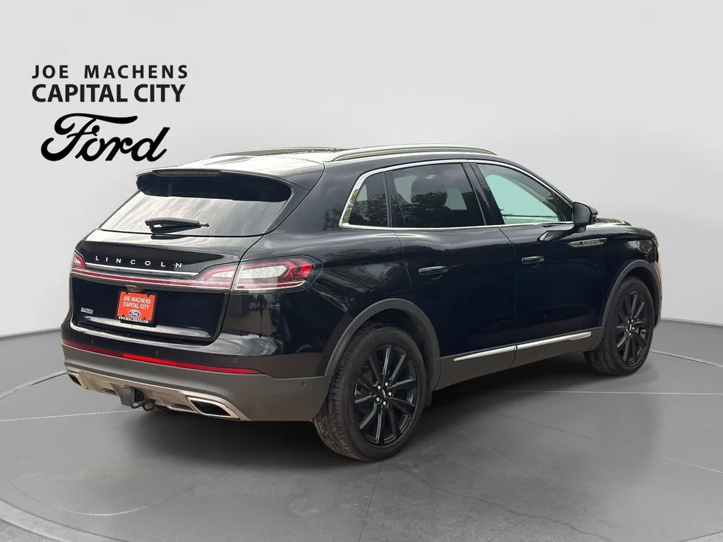 Used 2023 Black Lincoln Reserve image 5