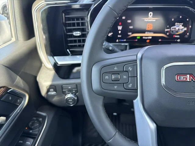 New 2026 Summit White GMC SLE image 27
