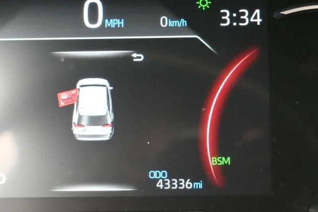 Used 2025 Magnetic Gray Met Toyota XLE image 14
