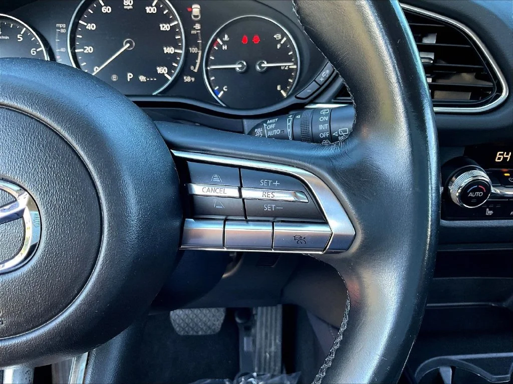 Used 2020 Red Mazda Preferred image 12