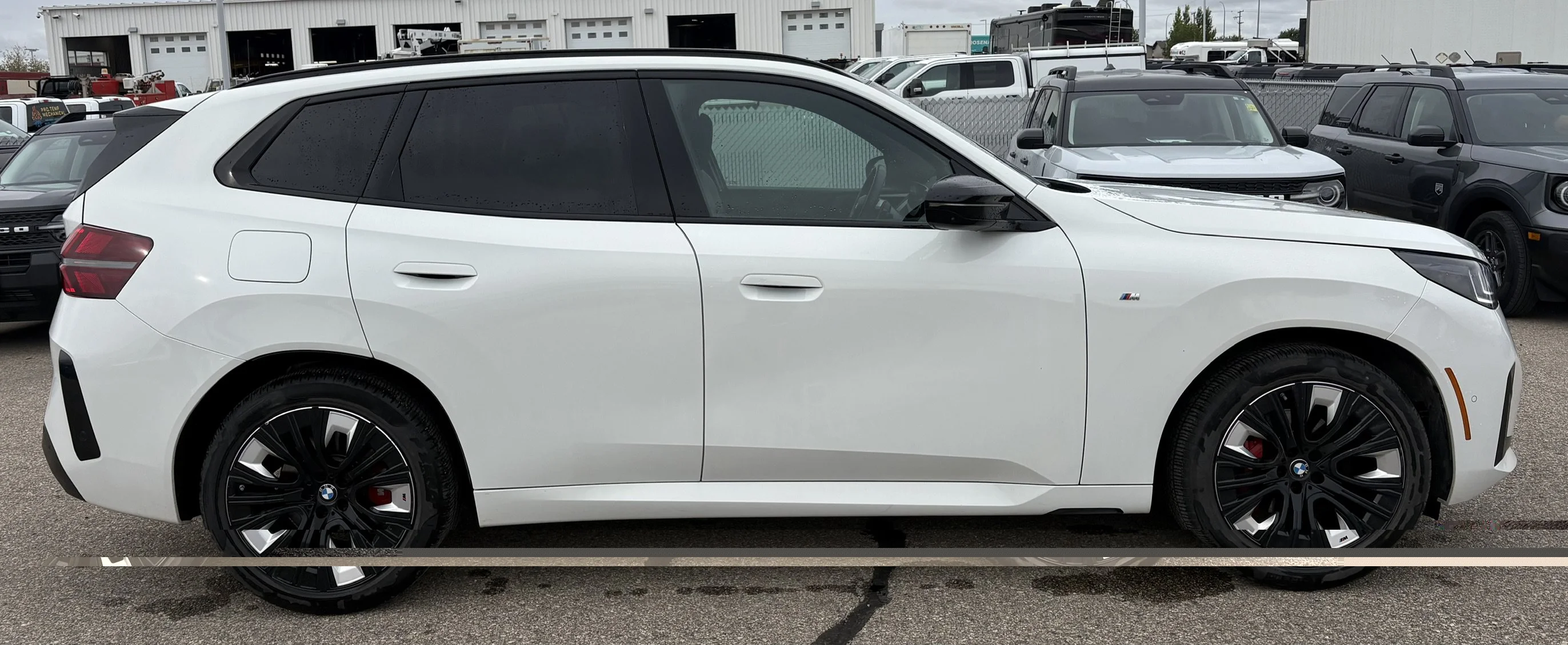 Used 2025 White BMW M50 XDRIVE LOCAL TRADE image 6