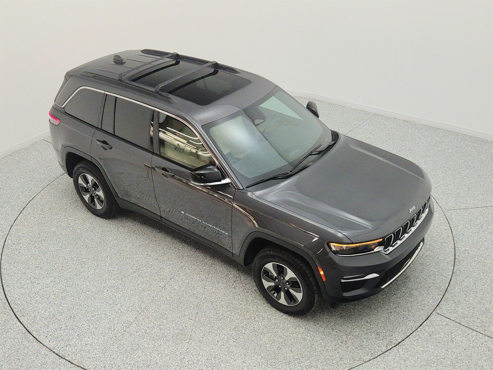 Used 2025 Baltic Gray Metallic Clearcoat Jeep 4x4 image 24