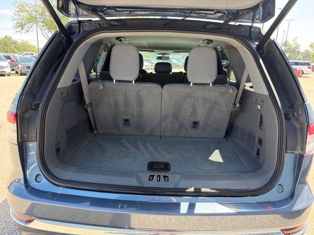 Used 2020 Diamond Lincoln Reserve image 16