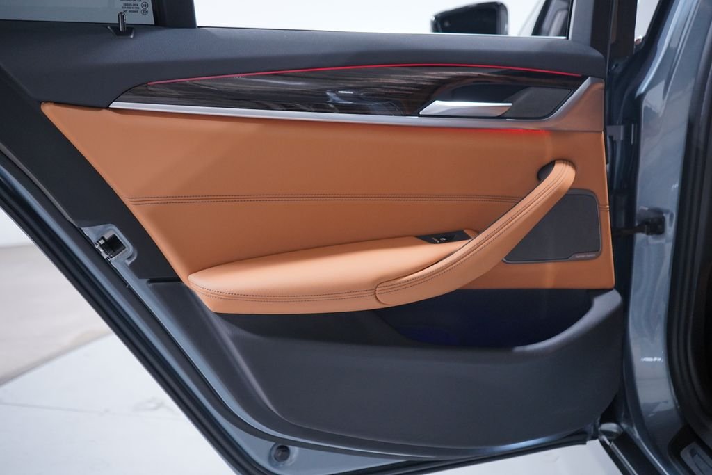Used 2022 Bluestone Metallic BMW 530i image 18
