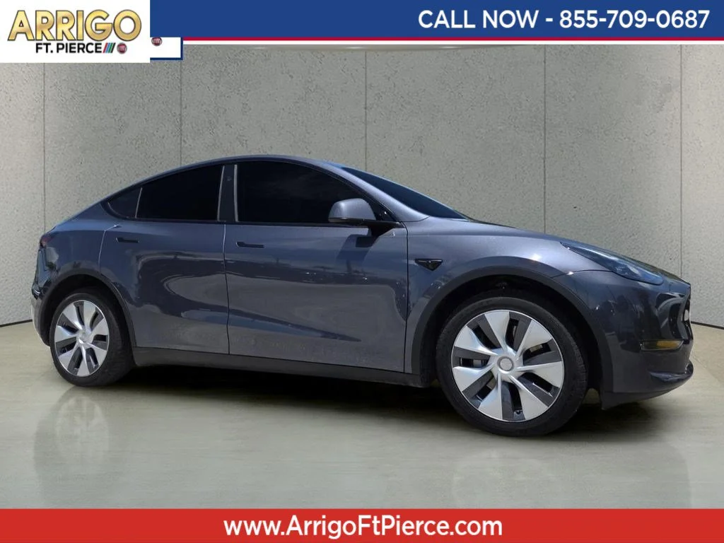 2023 Tesla Model Y Long Range Dual Motor All-Wheel Drive's photo