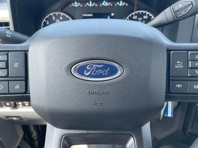 New 2026 Oxford White Ford F-350® XL image 45