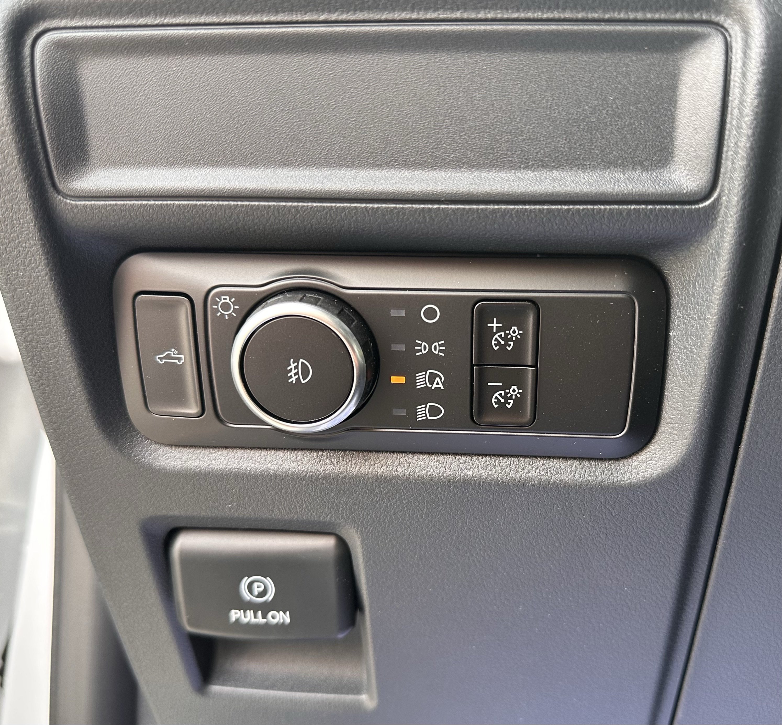 New 2026 Oxford White Ford STX® image 19