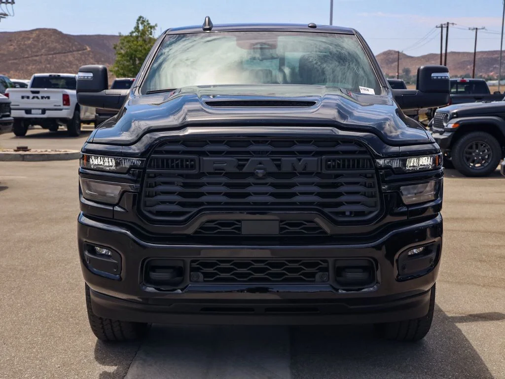 New 2026 Diamond Black Crystal Pearlcoat RAM  image 9