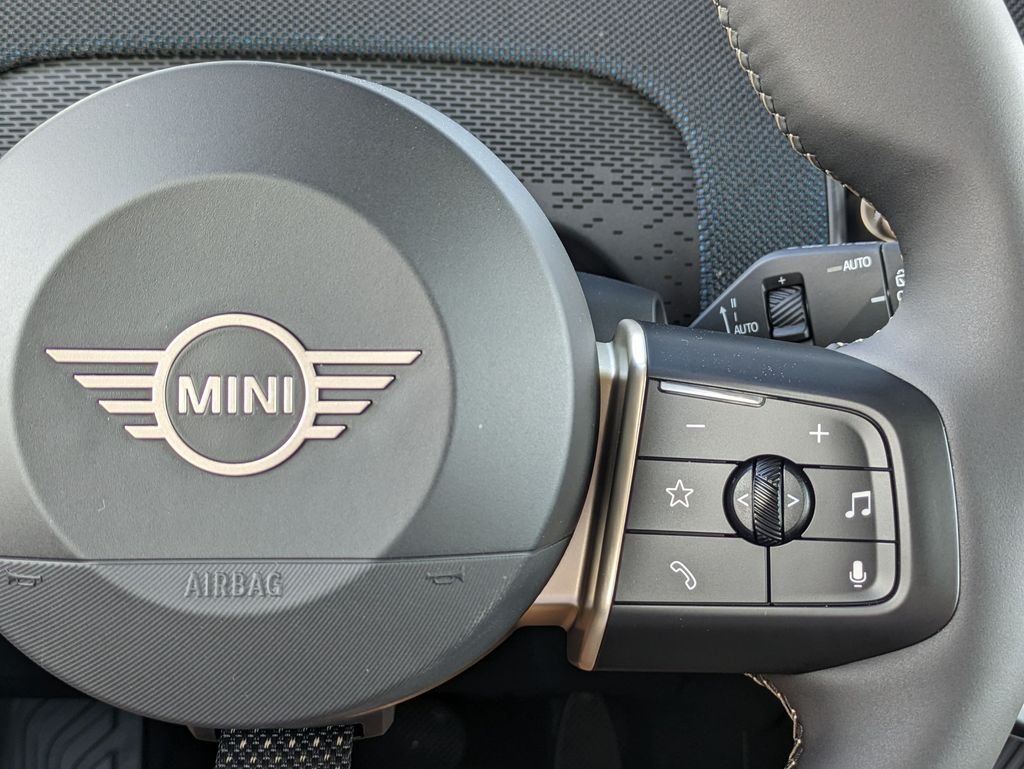 2025 MINI Countryman S - Photo 17