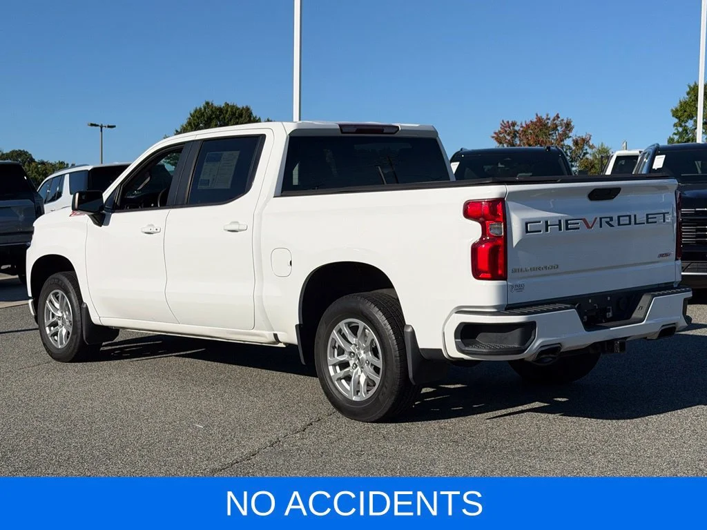 Used 2020 SUMMIT WHITE Chevrolet RST image 3
