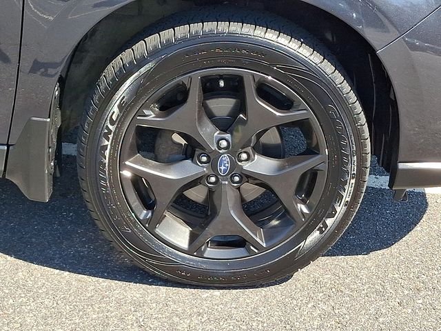 Used 2018 Gray Subaru 2.5i Premium image 9
