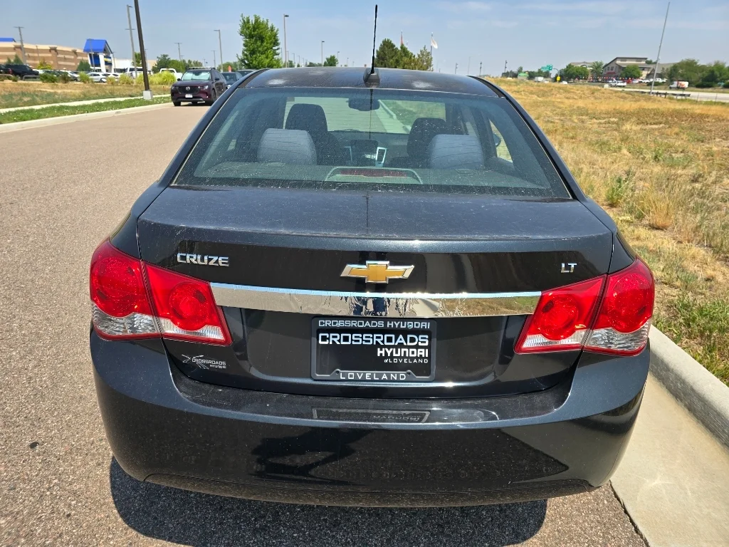 Used 2016 Black Granite Metallic Chevrolet LT image 4
