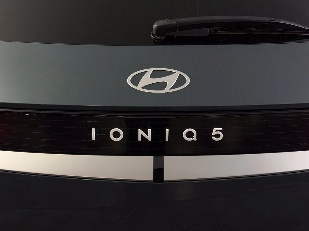 Certified Used 2025 Green Hyundai SEL image 11