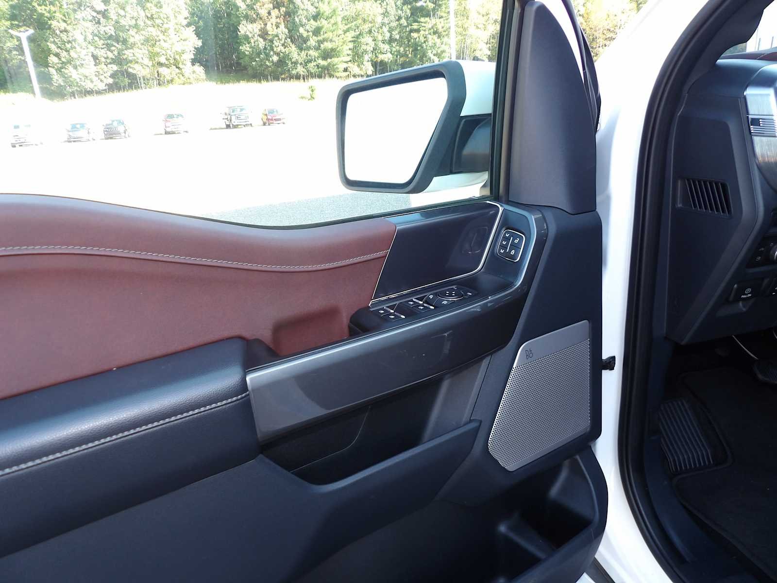 2022 Ford F-150 Lariat - Photo 9