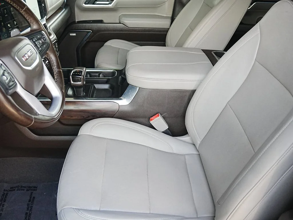 Used 2023 Silver GMC SLT image 10