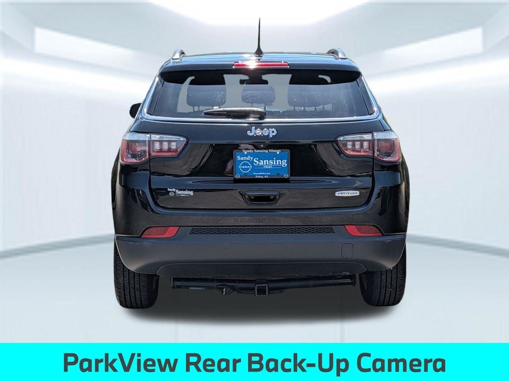 Used 2019 Black Jeep Latitude image 6