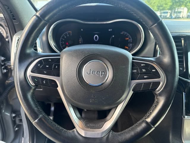 Used 2022 Gray Jeep Laredo X image 13