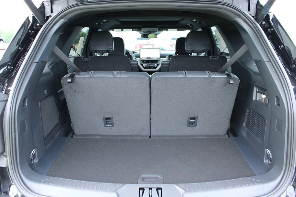 New 2026 Agate Black Metallic Ford Tremor® image 10
