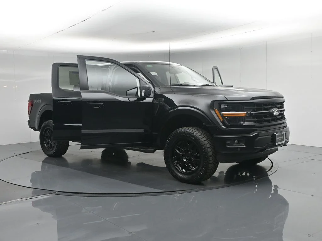 New 2026 Agate Black Metallic Ford XLT image 33