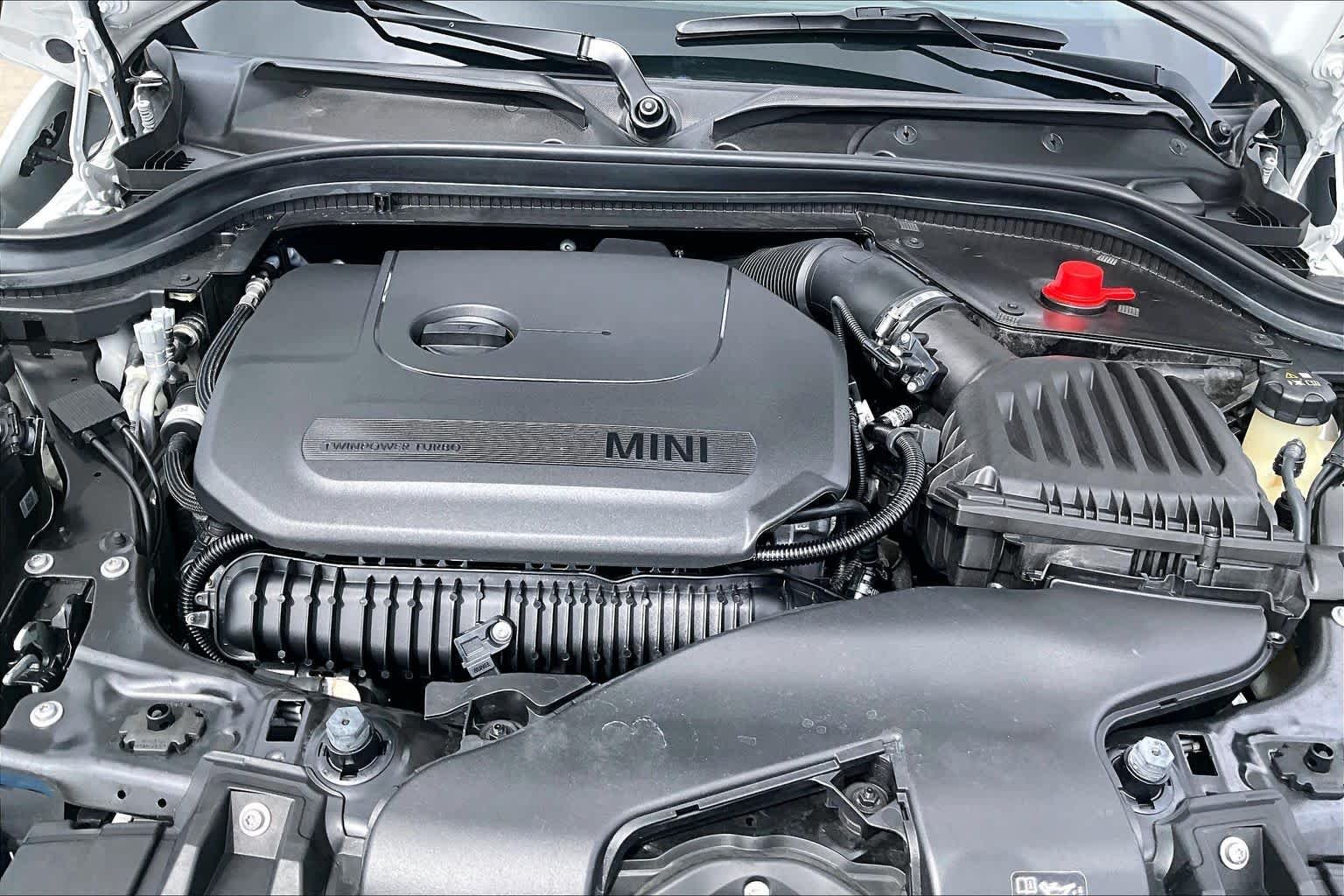 Used 2024 Nanuq White Metallic MINI Cooper S image 31