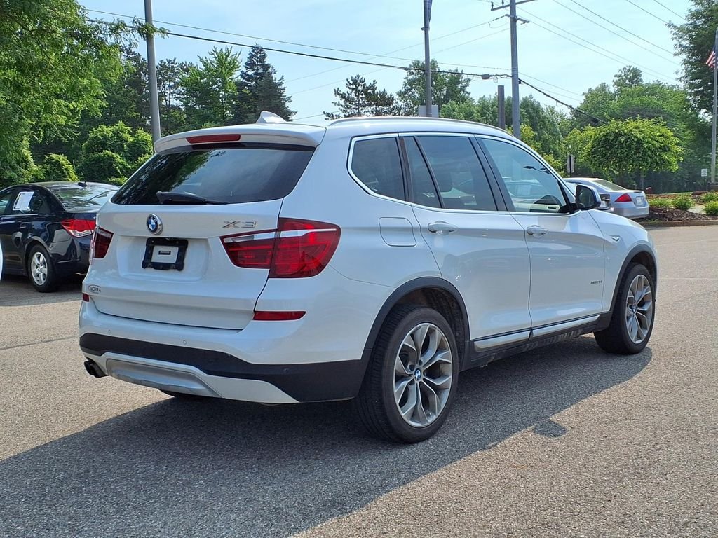 Used 2015 White BMW xDrive28i image 4