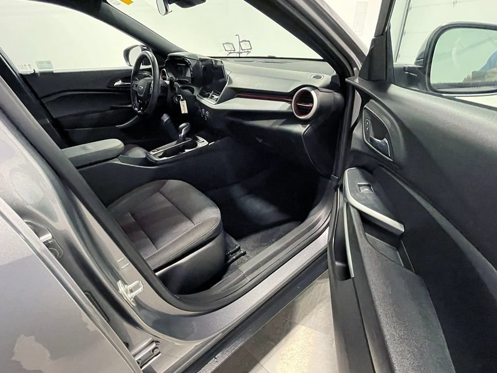 Used 2024 Sterling Gray Metallic Chevrolet 1RS image 25