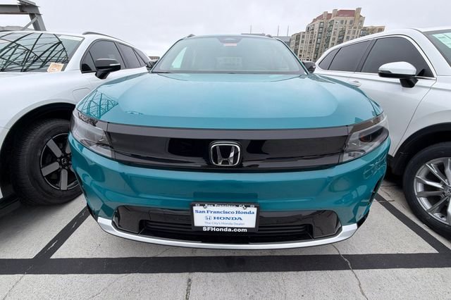 Used 2024  Honda Touring image 3