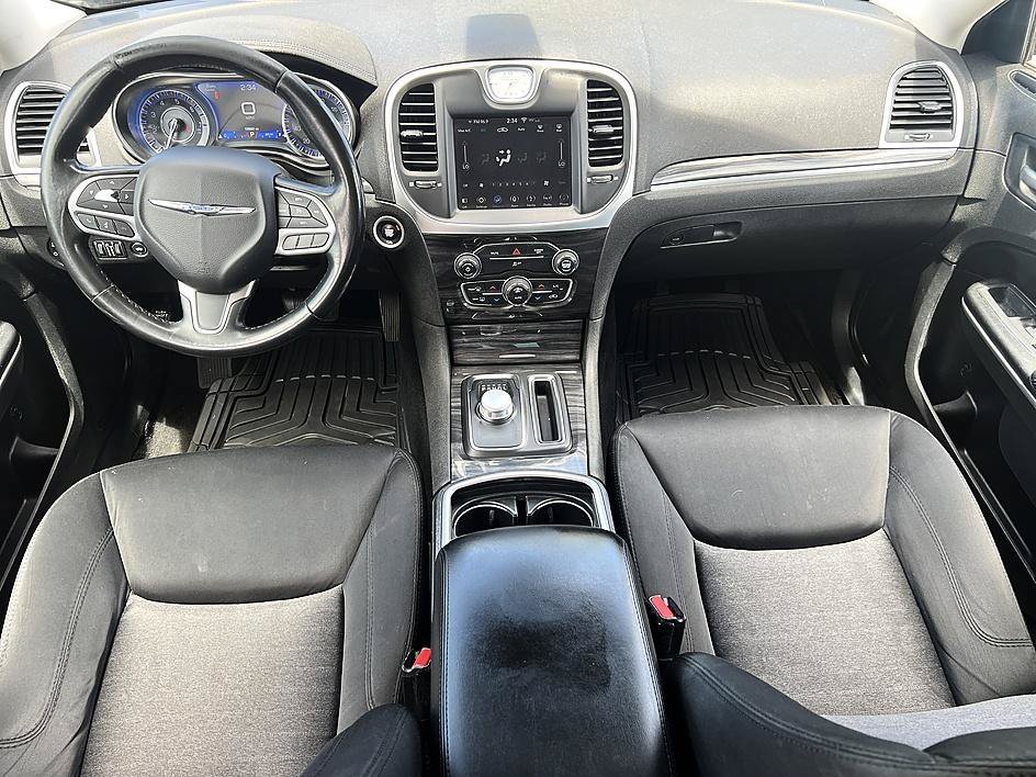 Used 2019 Velvet Red Pearlcoat Chrysler Touring image 18