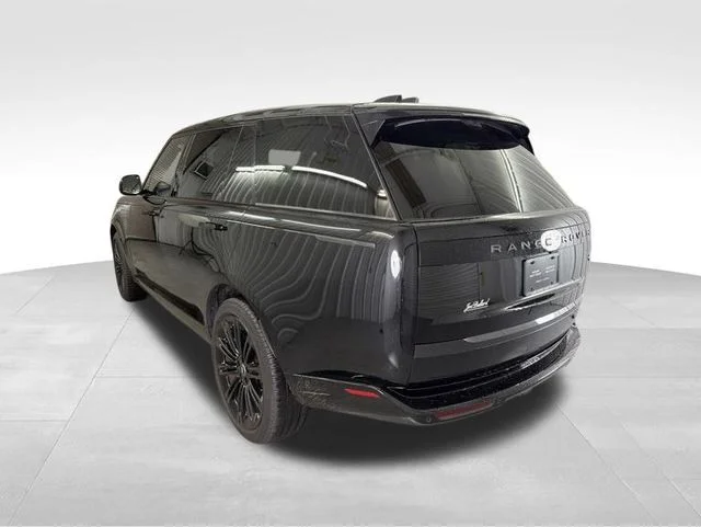 Used 2023 Santorini Black Metallic Land Rover Autobiography image 7