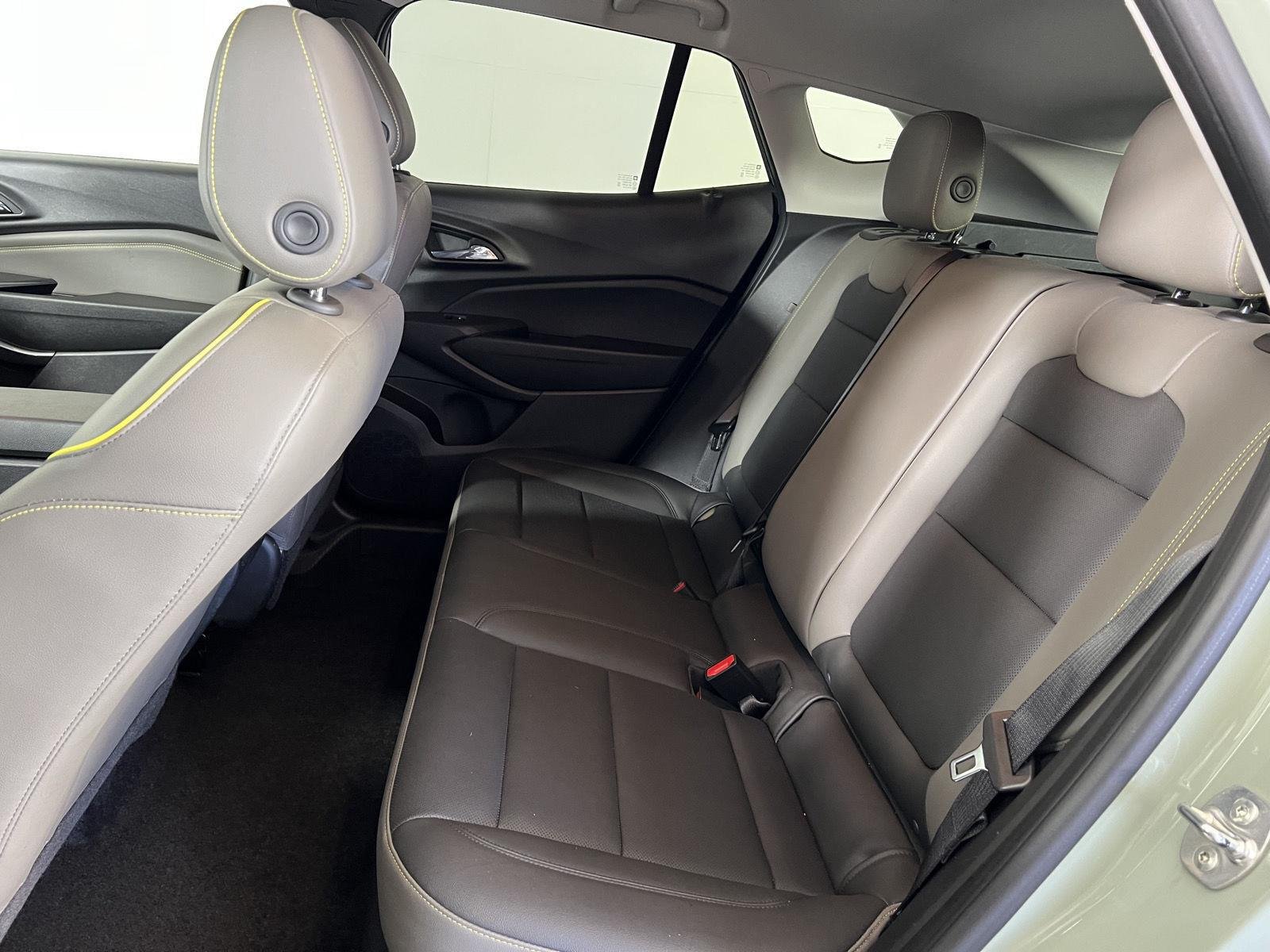 Used 2025 Cacti Green Chevrolet ACTIV image 18