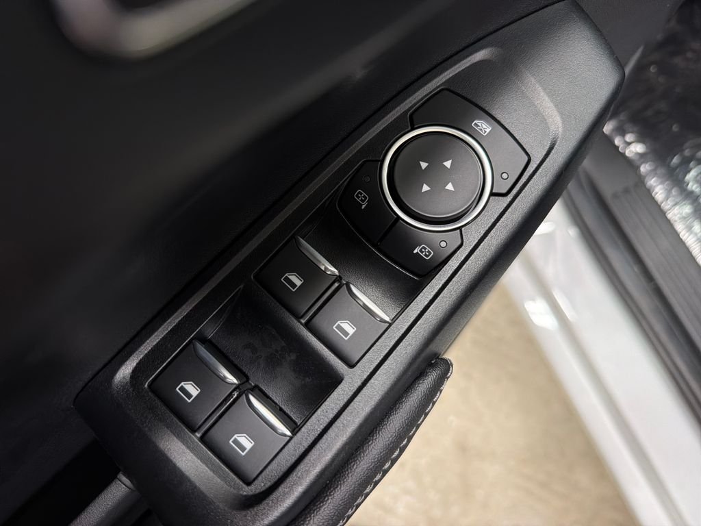New 2026 White Ford XLT image 16