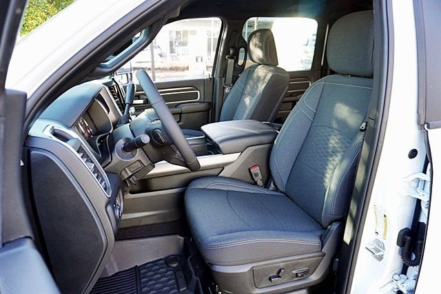 New 2026 Bright White Clear-Coat Exterior Paint RAM Big Horn image 21