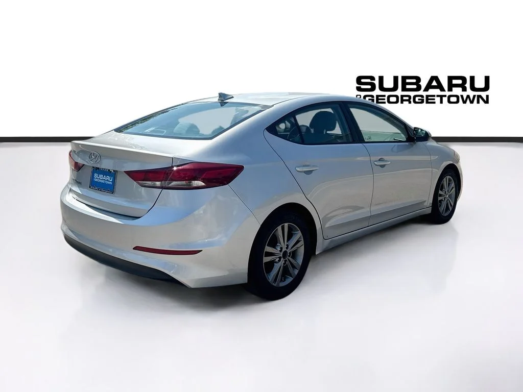 Used 2017 Silver Hyundai SE image 7