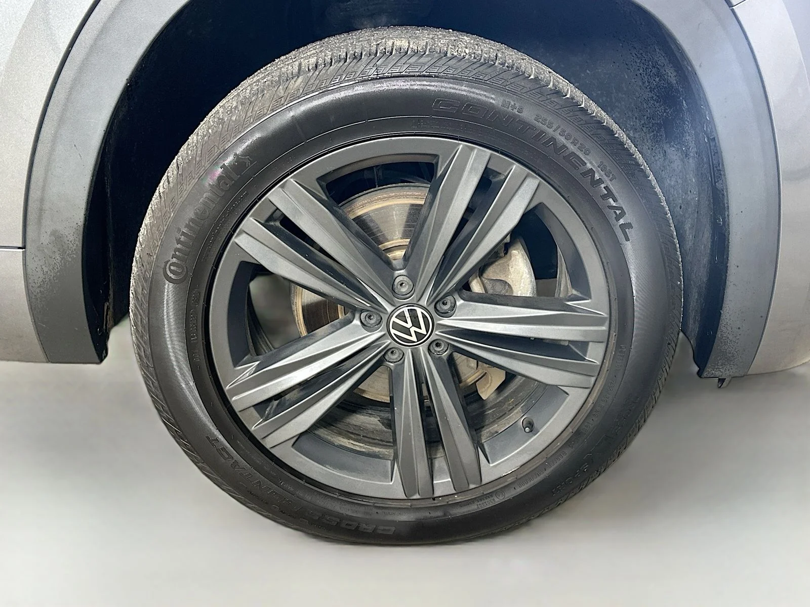 Used 2020 Gray Volkswagen  image 11