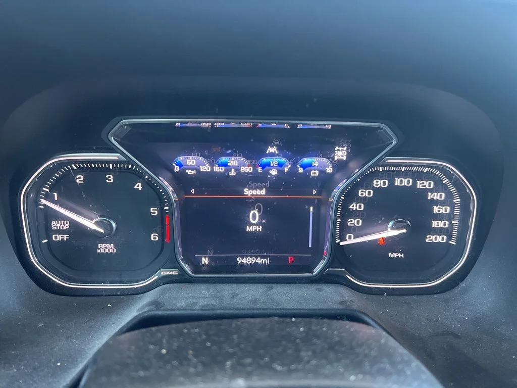 Used 2021 Black GMC SLT image 15
