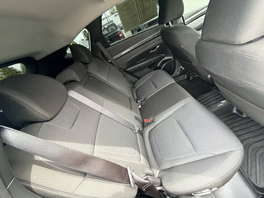 Used 2022 Black Hyundai SEL image 29