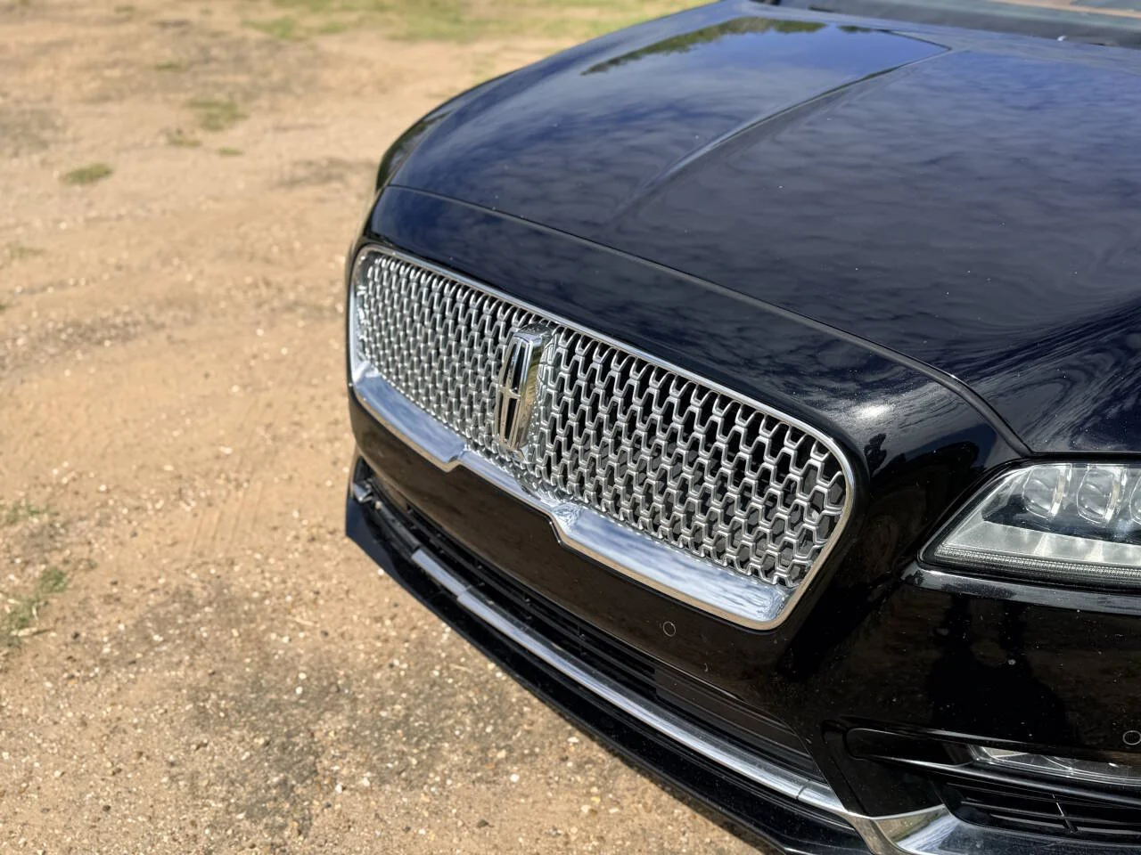 Used 2017 Black Lincoln Black Label AWD 4dr Sedan image 9