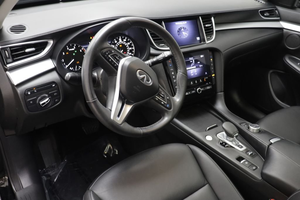 Used 2021 Black Obsidian INFINITI LUXE image 6