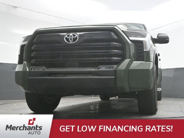 Used 2022 Green Toyota SR5 image 32